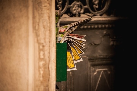 Too-much-advertising